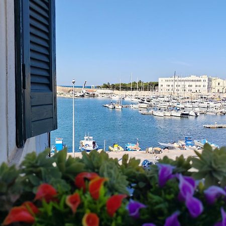 La Finestra Sul Porto Apartment Trani Exterior foto