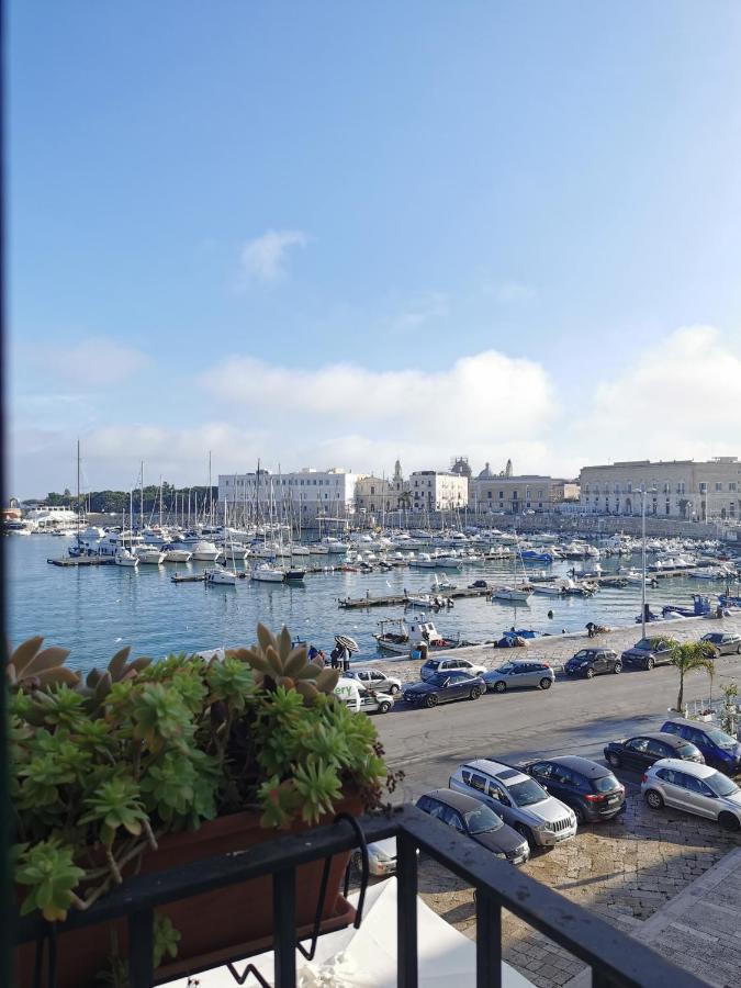 La Finestra Sul Porto Apartment Trani Exterior foto