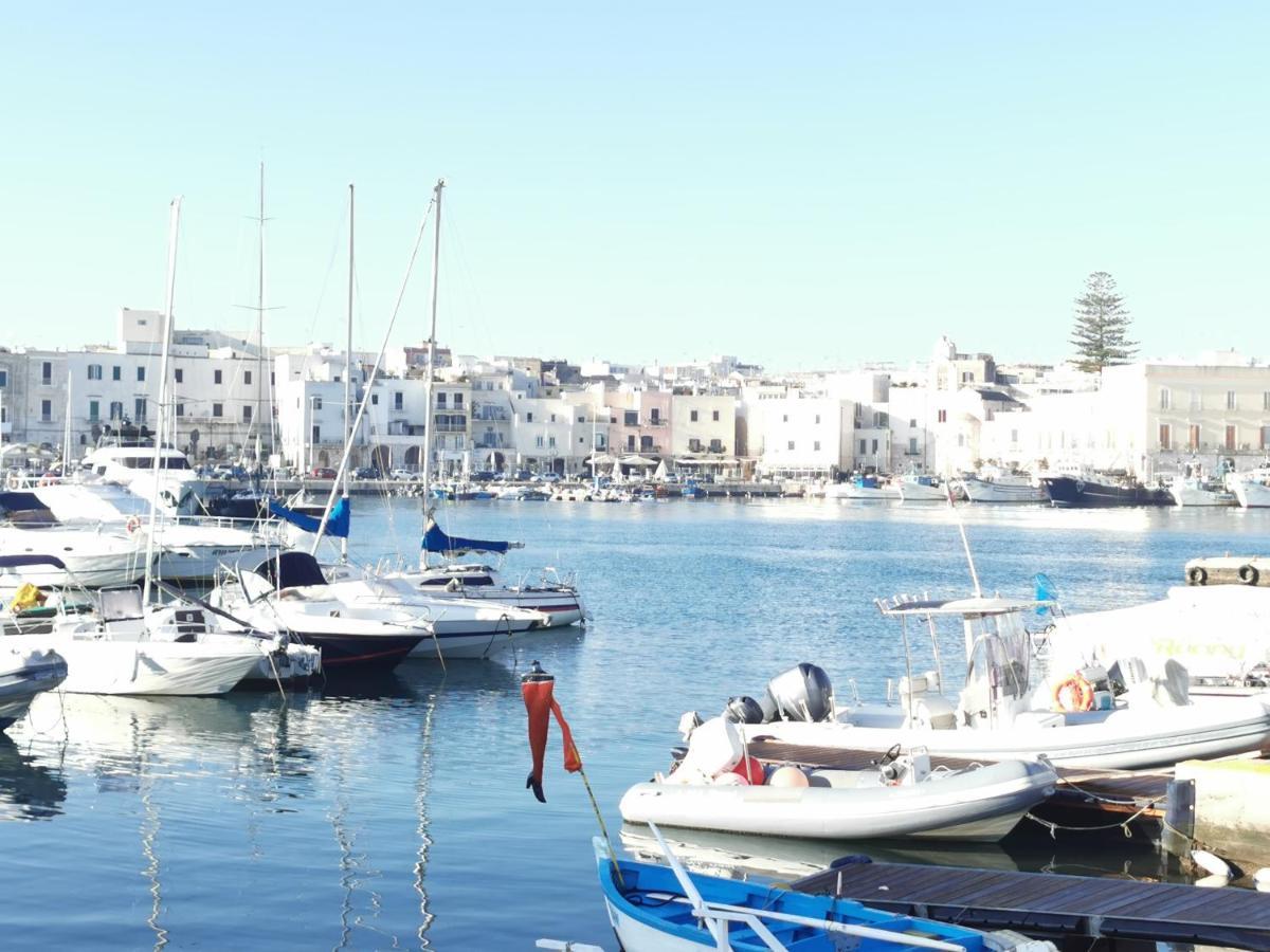 La Finestra Sul Porto Apartment Trani Exterior foto