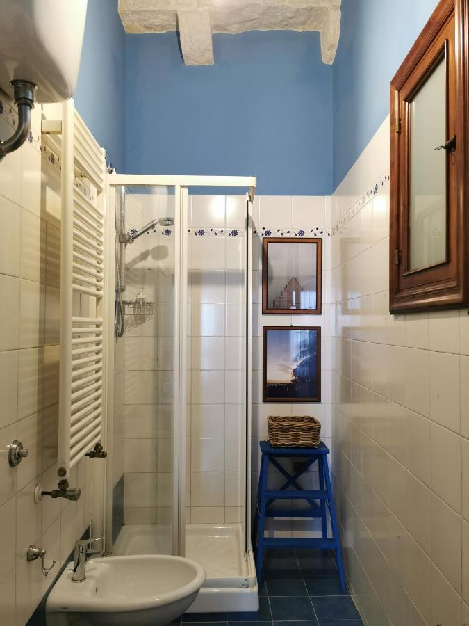 La Finestra Sul Porto Apartment Trani Exterior foto