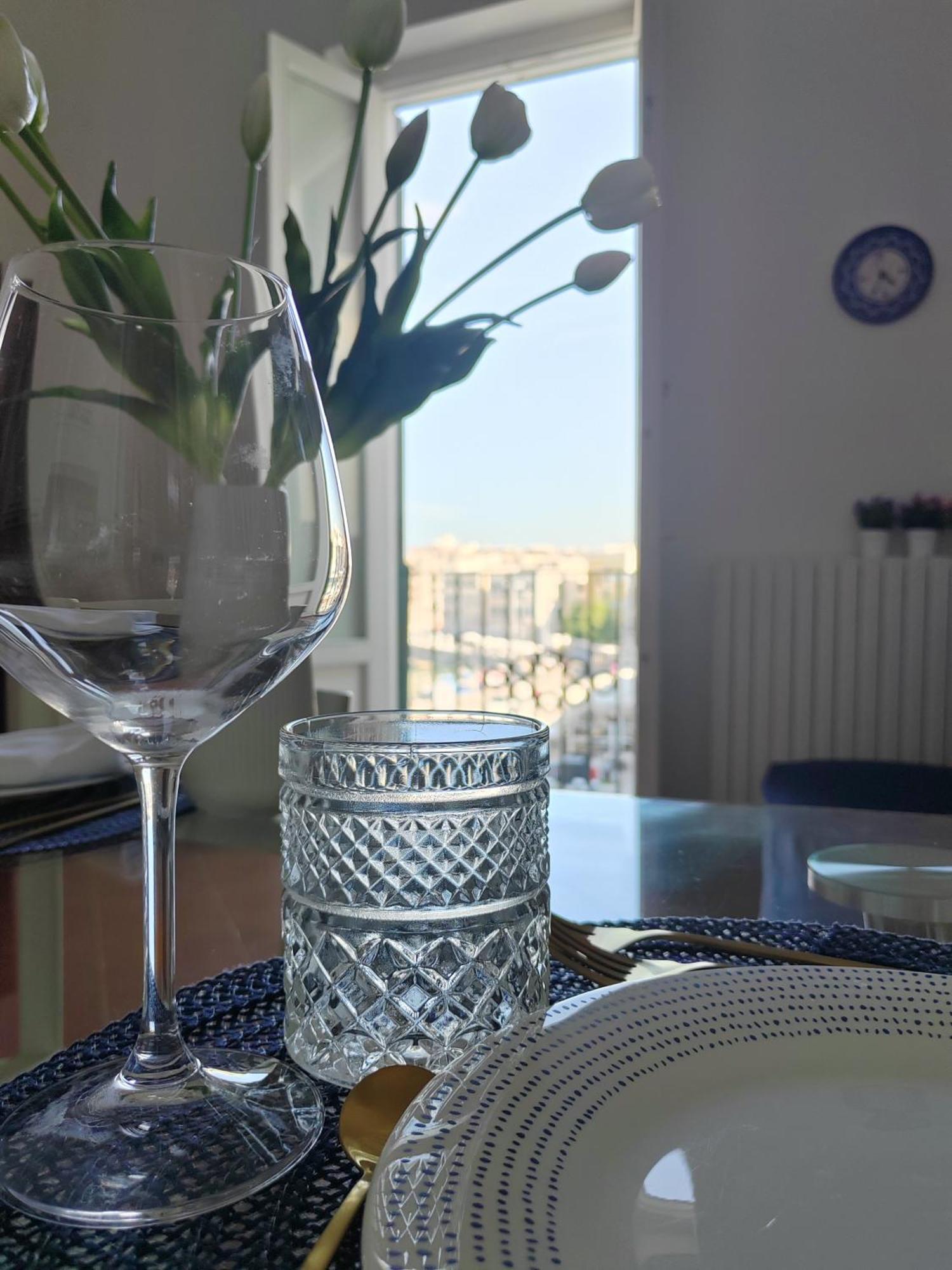 La Finestra Sul Porto Apartment Trani Exterior foto