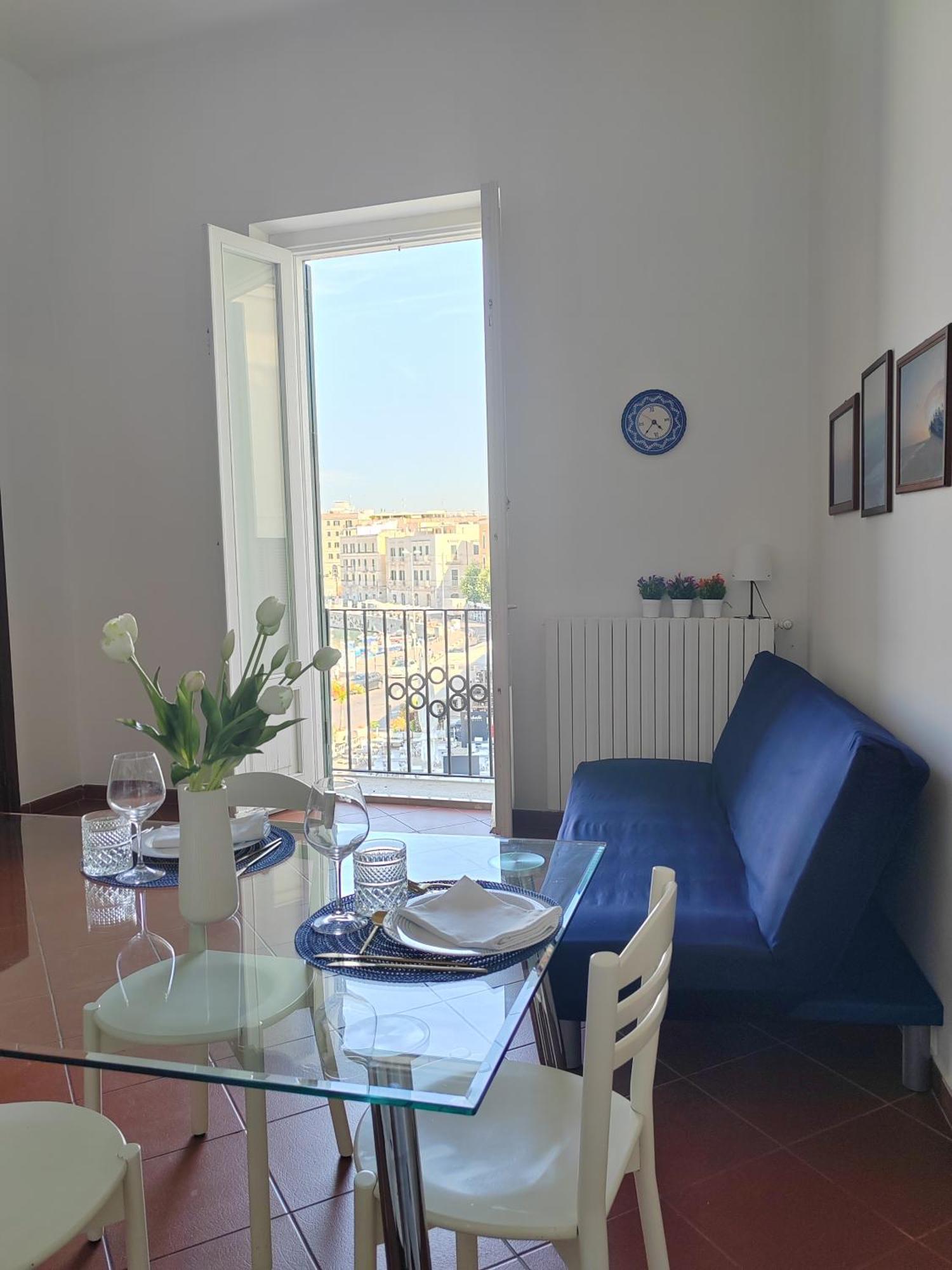 La Finestra Sul Porto Apartment Trani Exterior foto